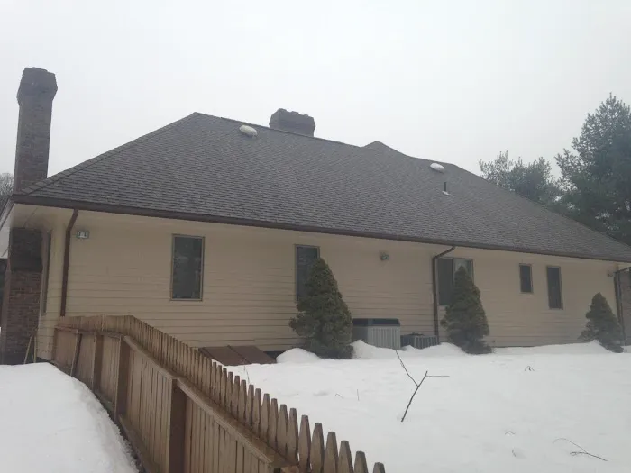 BEST CONNECTICUT ROOFING LLC Picture 7
