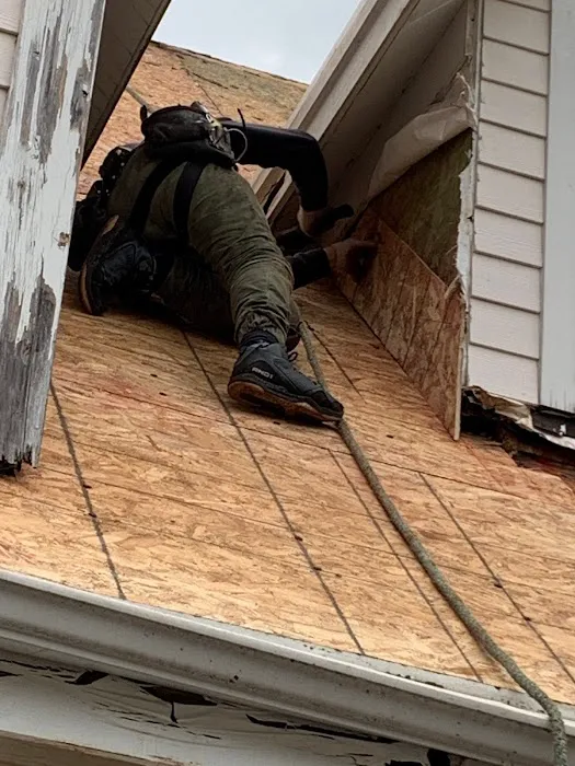 River Valley Roofers LLC Picture 9