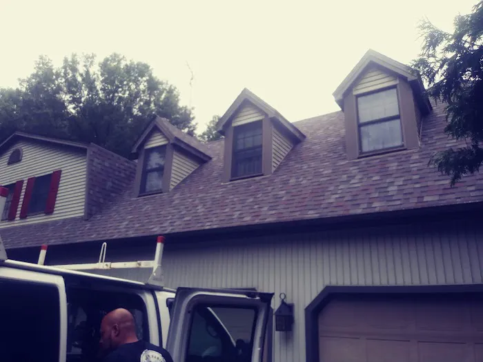 Bucceri Roofing & Siding Picture 10