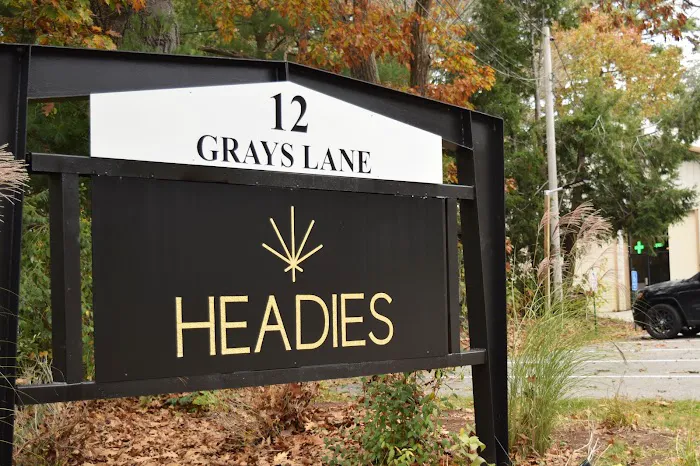 Southern Maine Seamless Gutters Picture 4