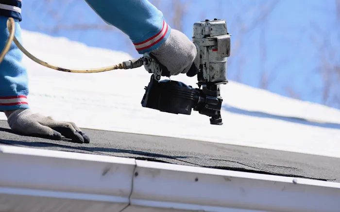 Pittsburgh #1 Roofer Picture 4