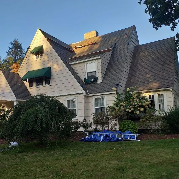 Aardvark Roofing, Windows & Siding Picture 9