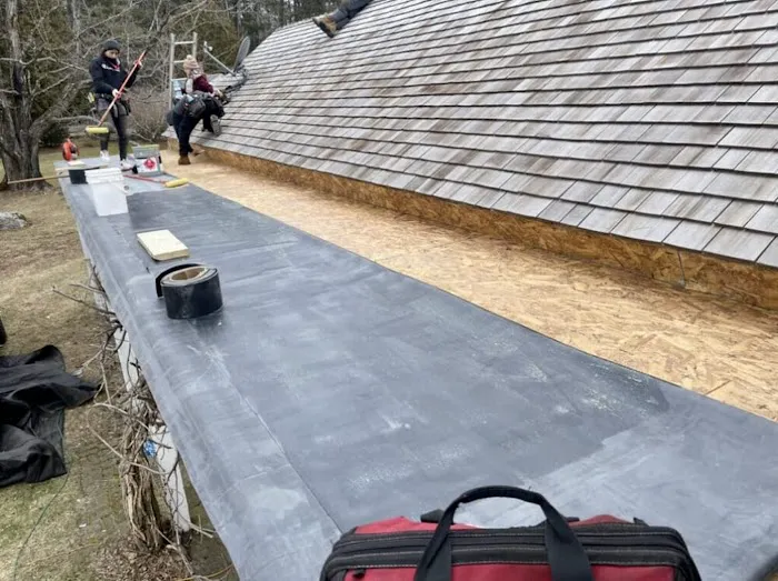 Chris Battaini Roofing & Seamless Gutters Picture 1