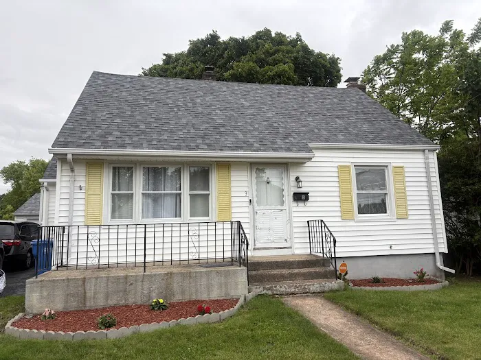 SALINAS ROOFING llc Picture 1