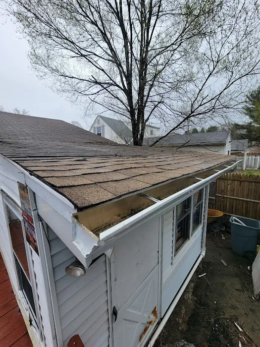 SALINAS ROOFING llc Picture 4