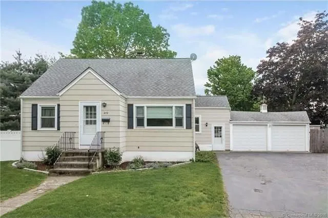 Rick's Roofing And Siding Picture 1