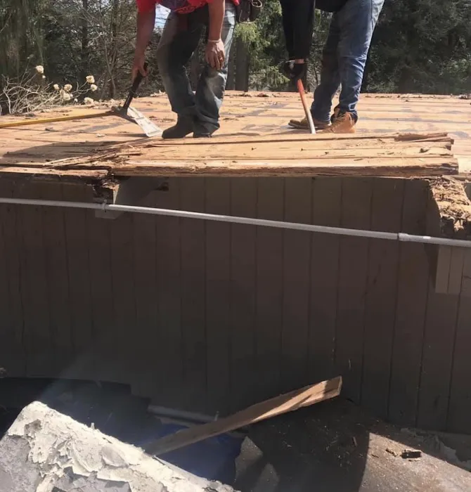 Nutmeg Roofing Company Picture 2