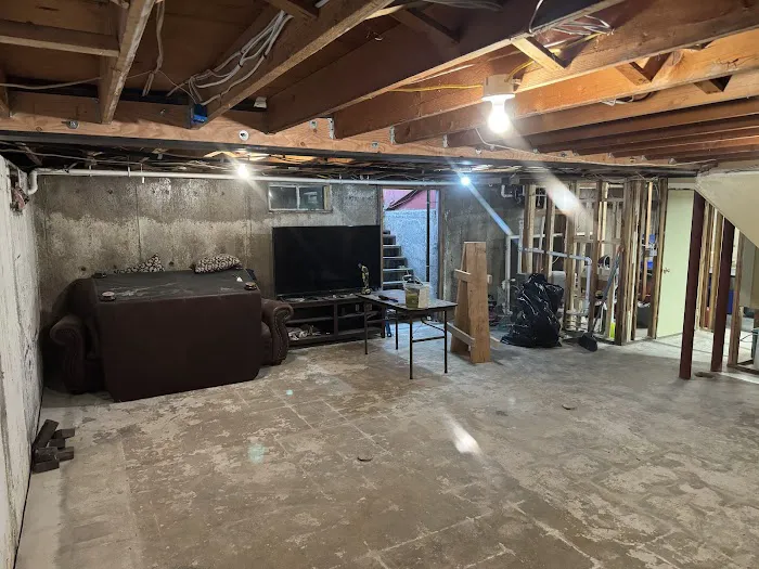 New Fresh Homes LLC Picture 6