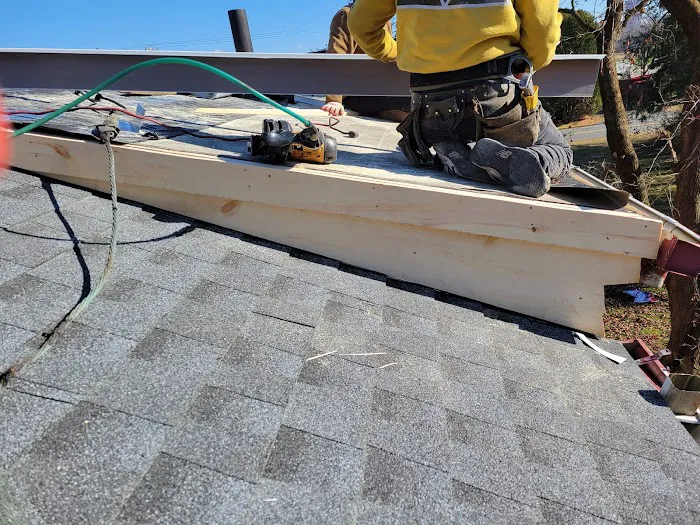 CHE ROOFING Picture 5