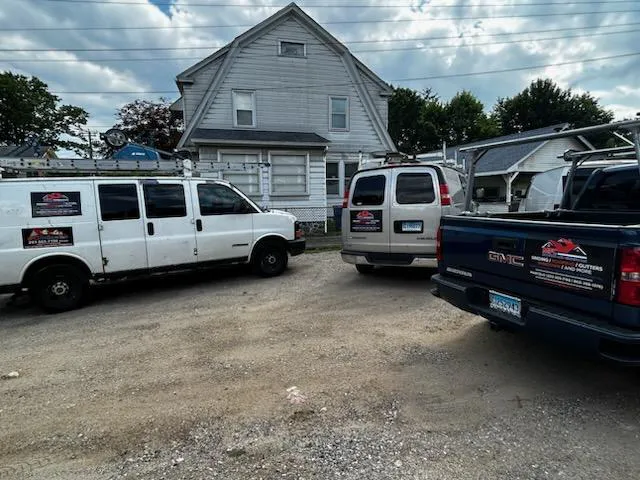 MFC Siding and Roofing LLC Picture 2