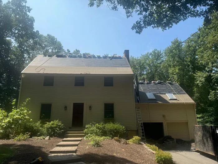 LC General Construction LLC Roofing Siding window Picture 10