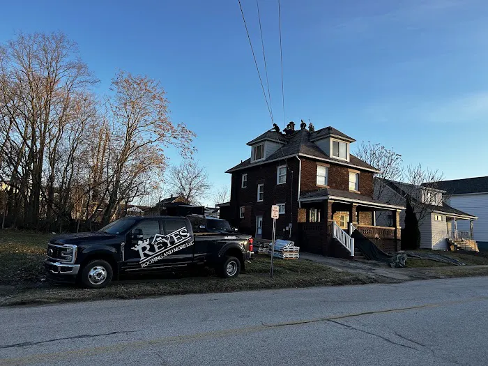 Reyes Roofing and More LLC OH Picture 1