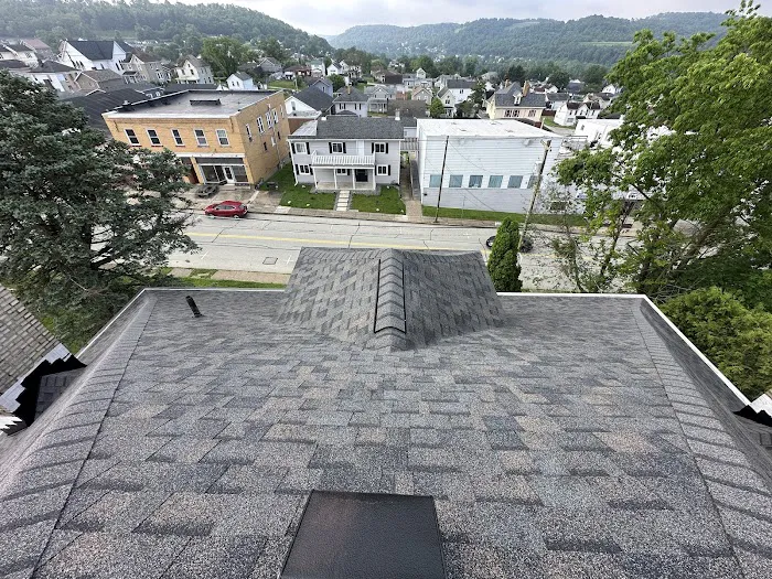 Hook Roofing and Remodeling, LLC Picture 2