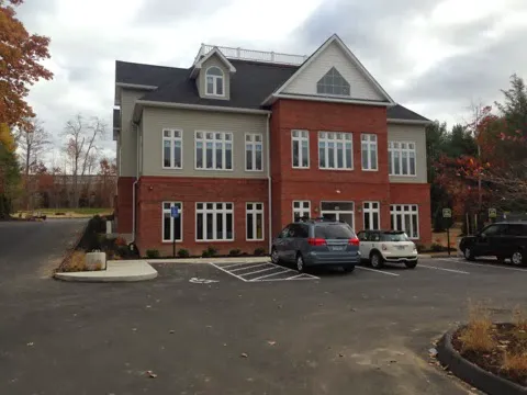 Ari`s Roofing and Siding Picture 2