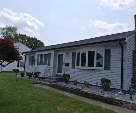 Pesantez Roofing LLC