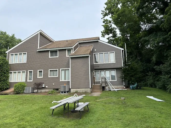 Pesantez Roofing LLC Picture 4