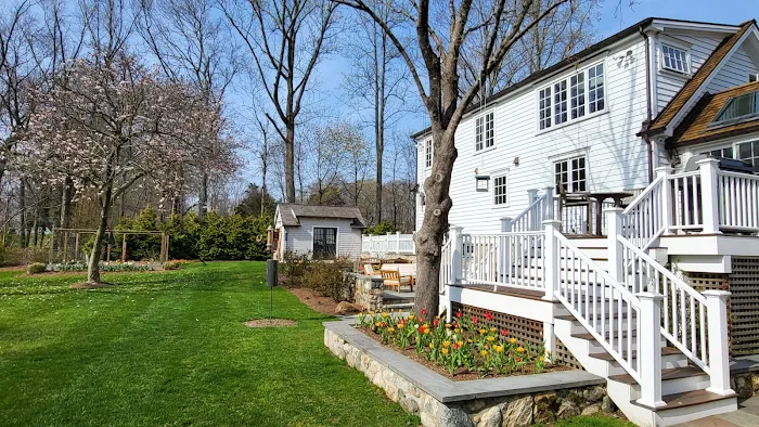 Burr Roofing, Siding, & Windows Picture 8