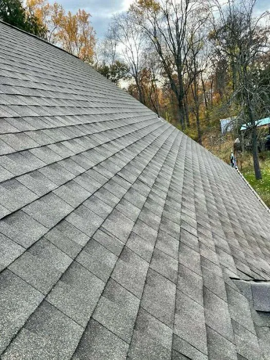 Royal Roofing and Renovations Picture 3