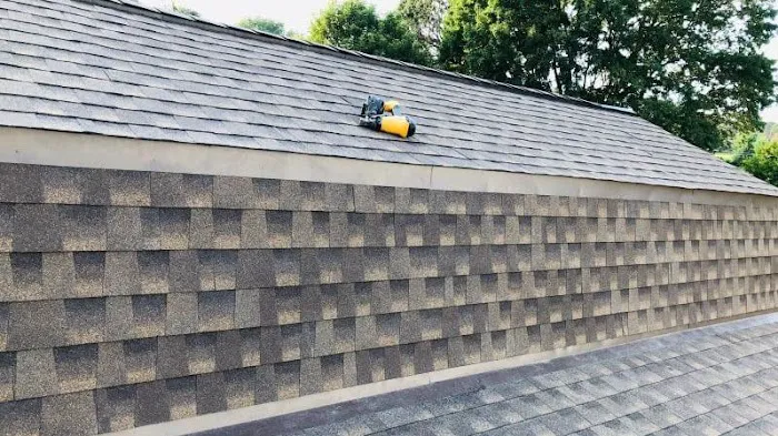 Royal Roofing and Renovations Picture 2
