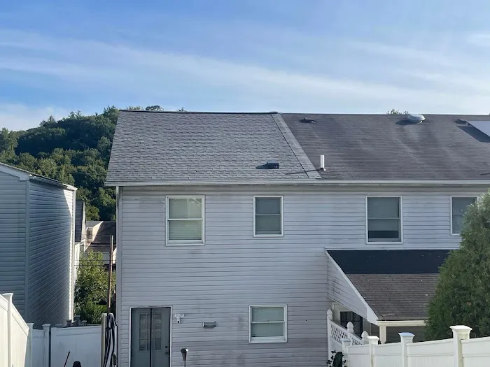 Royal Roofing and Renovations Picture 5