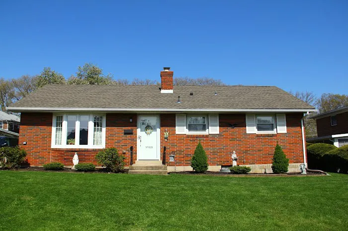 Peters Roofing and Gutters Inc Picture 3