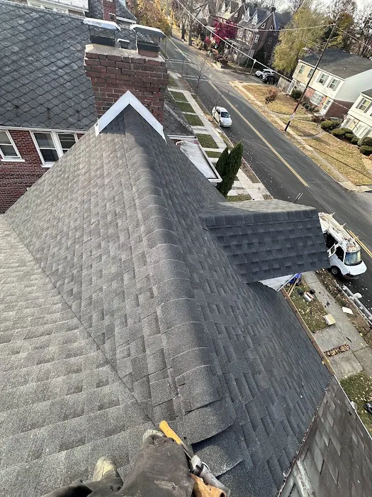 Peters Roofing and Gutters Inc Picture 9