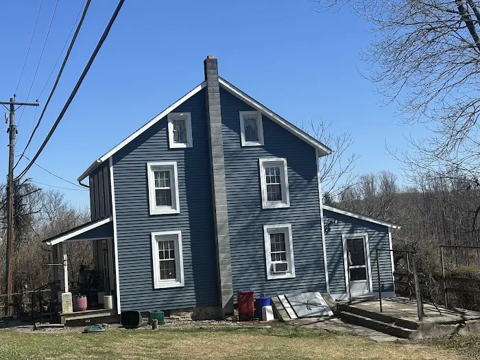 Red Cedar Roofing and Siding Picture 9