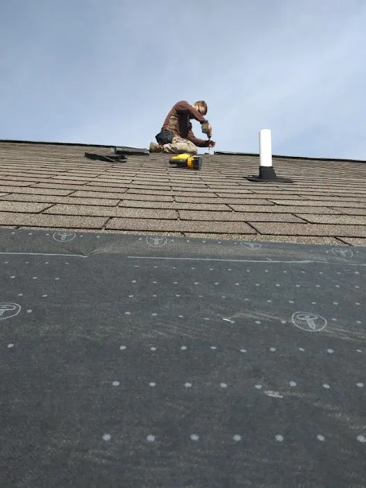 MW&ROOFING LLC Picture 4