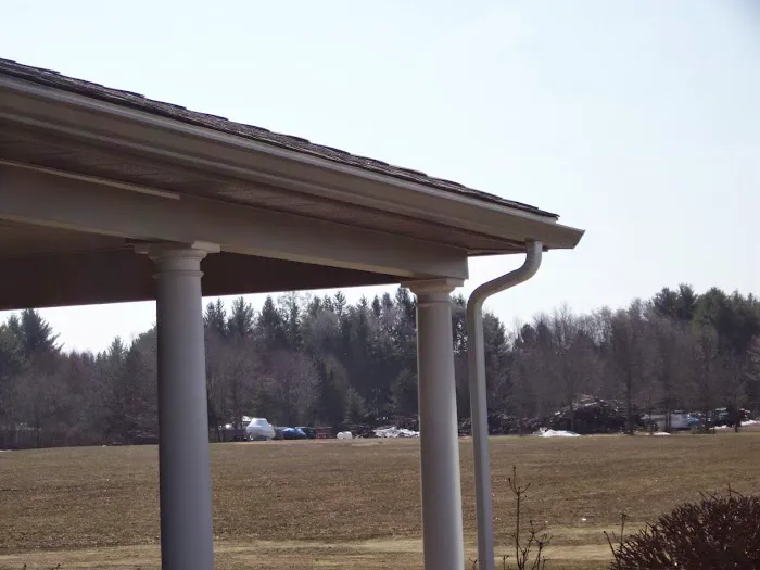 4 Seasons Seamless Gutter Services Picture 1