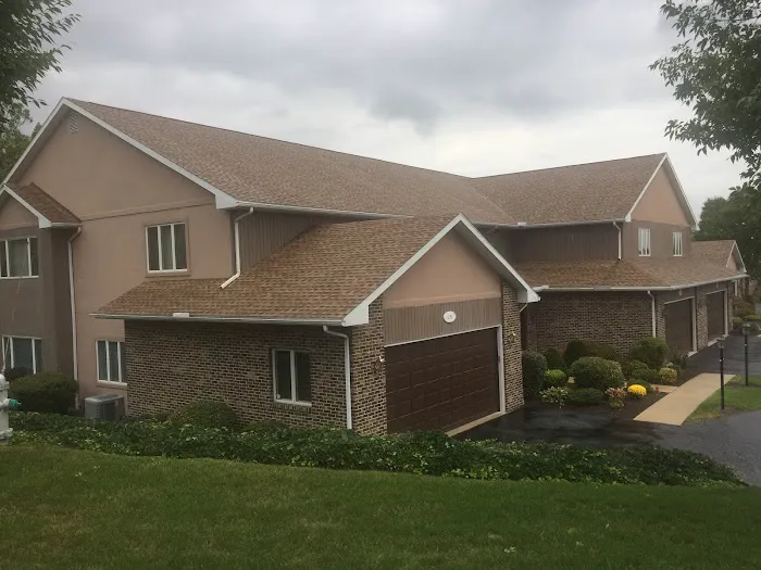 Economy Roofing and Siding LLC Picture 1