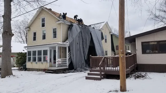 Champlain Roofing Picture 1