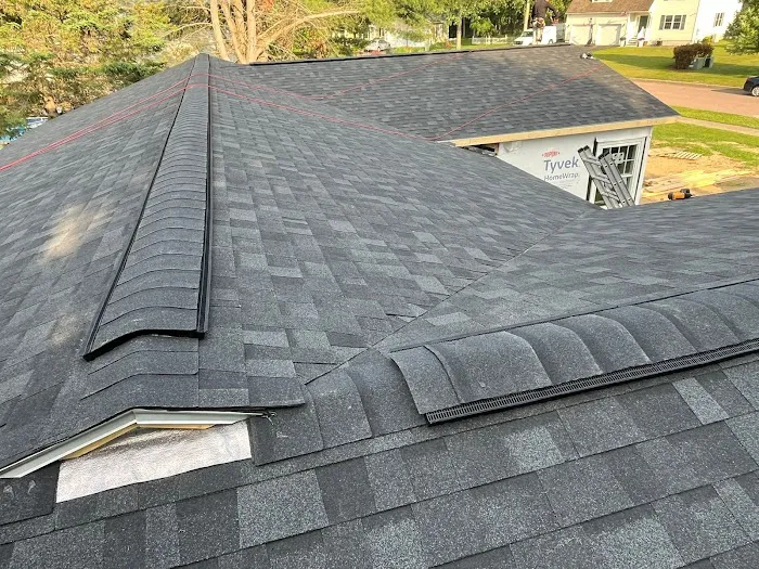 JM Roofing Siding LLC Picture 2