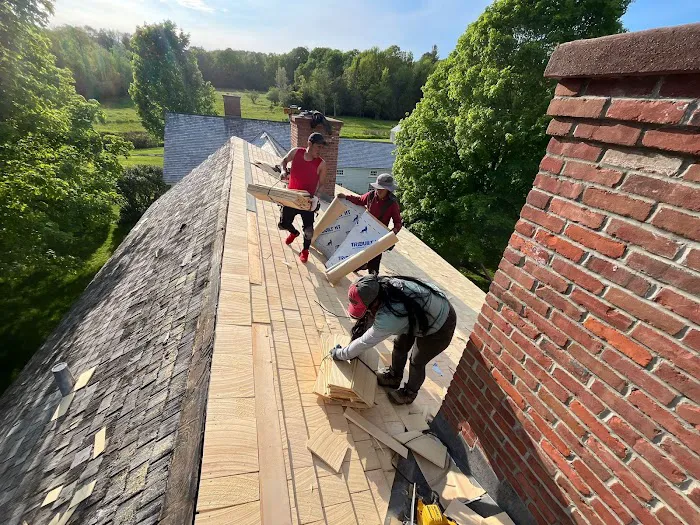 JM Roofing Siding LLC Picture 4