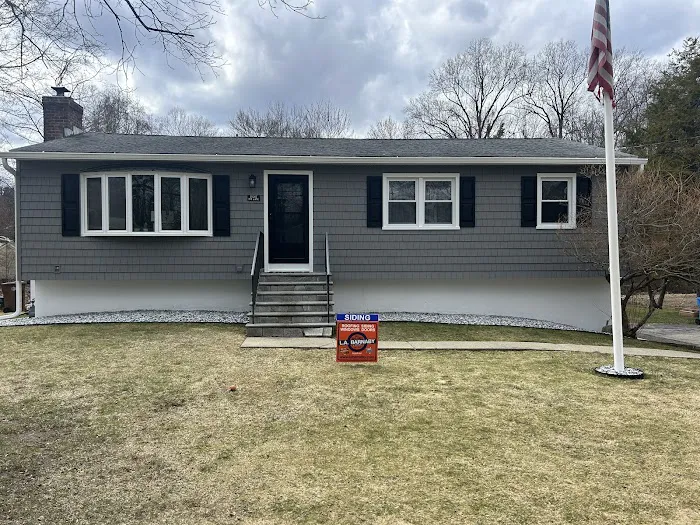 LA Barnaby & Sons Picture 3