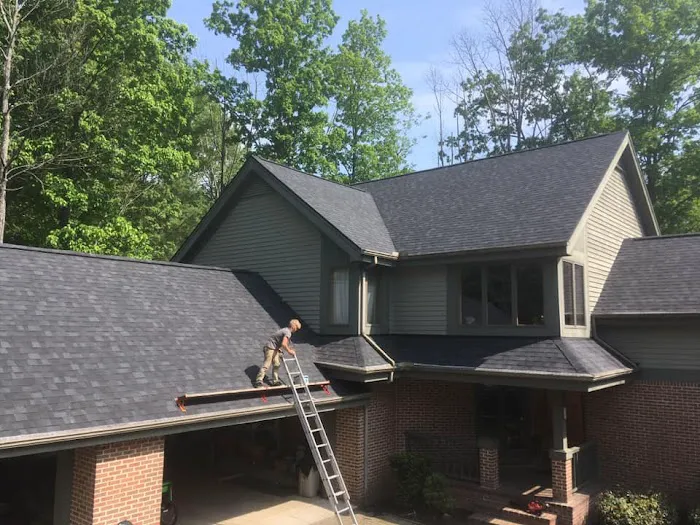 EB Builders Roofing and Renovations Picture 3