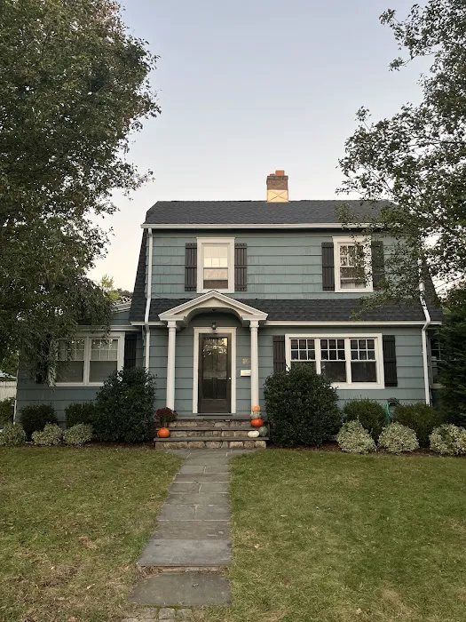 White Home Products Picture 1