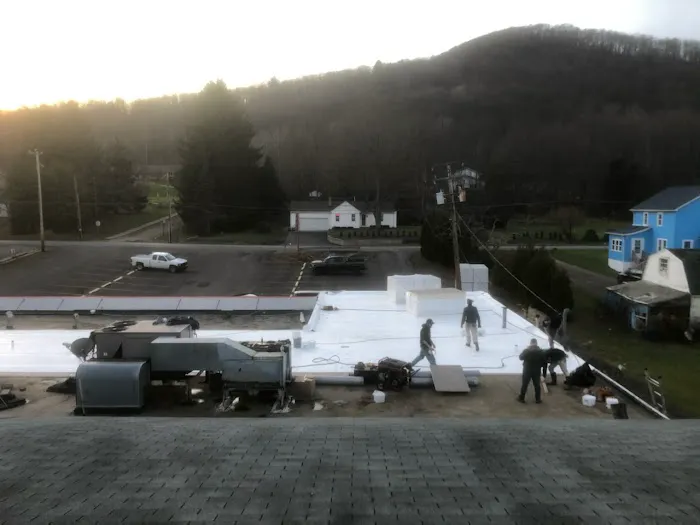 ROI Roofing and Supply Picture 2