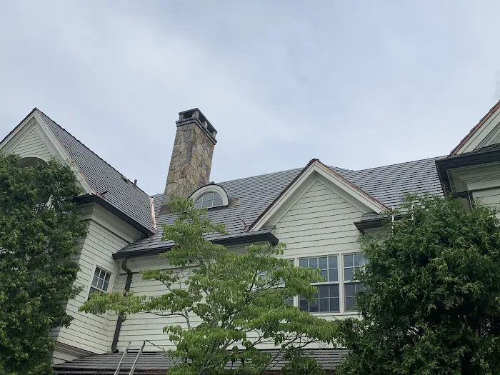 O & C Roofing and Siding LLC Picture 3