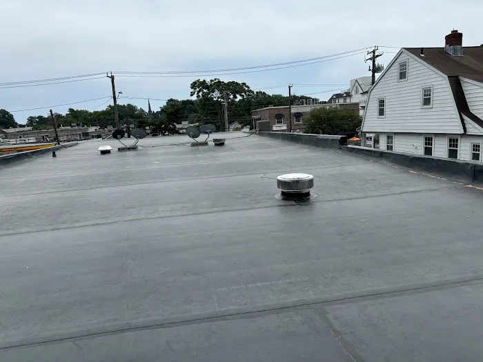 O & C Roofing and Siding LLC Picture 7