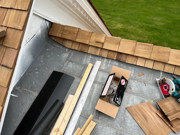 Cedar & Copper Picture 5