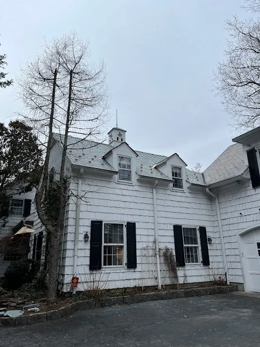 Cedar & Copper Picture 4