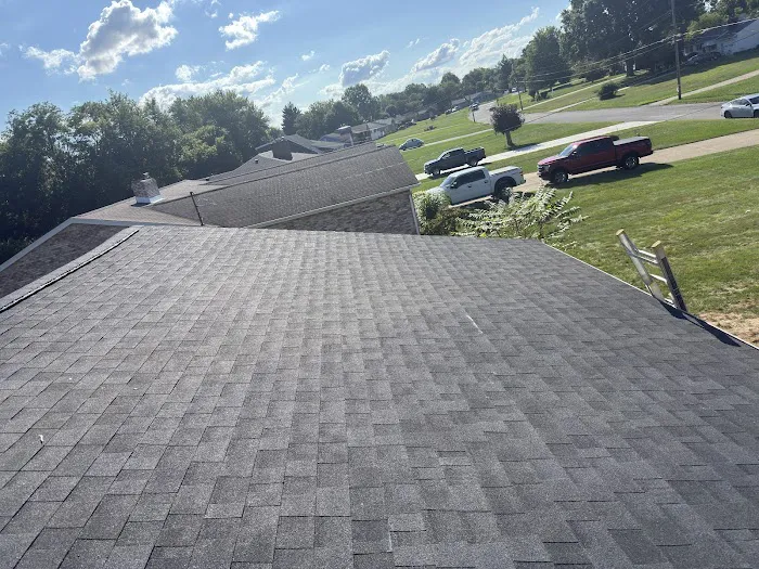 DIAZ ROOFING Picture 1