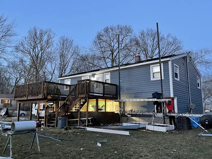 TM Roofing & Siding Picture 3