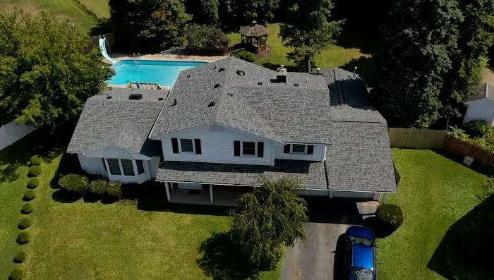 Oaks Roofing and Siding Picture 7