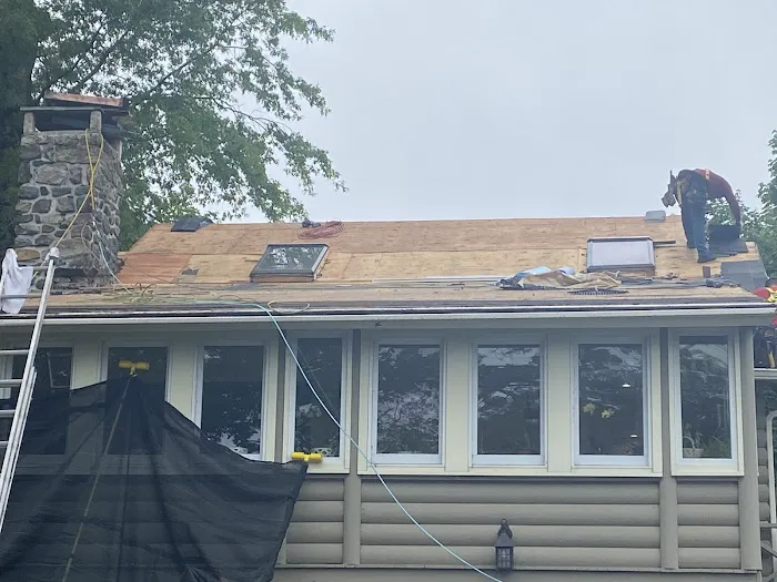 Richie's Roofing Llc Picture 3