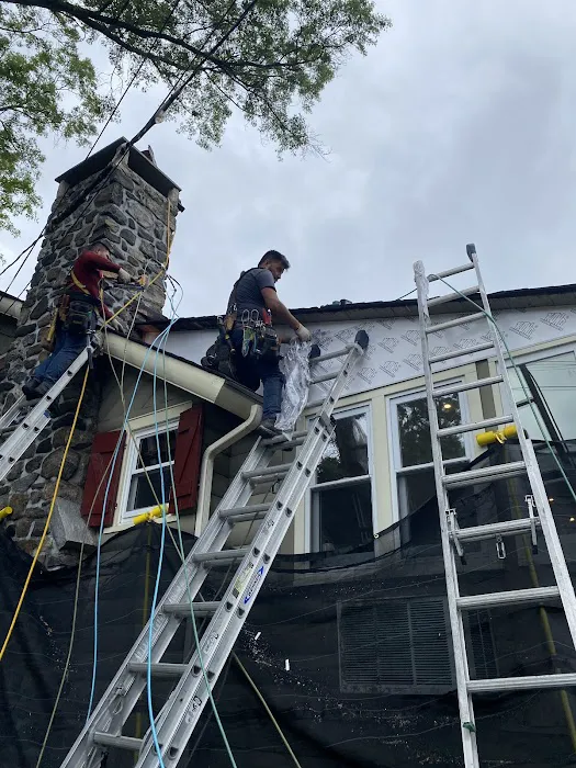 Richie's Roofing Llc Picture 1