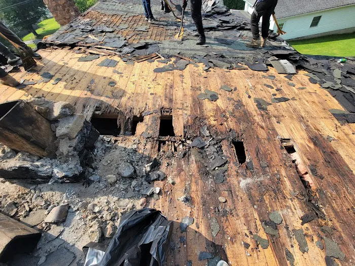 A&C Roofing and Restoration Picture 1