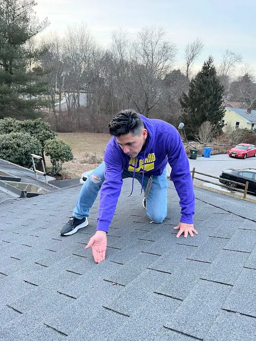 Roofing y Siding Services in Connecticut Picture 7