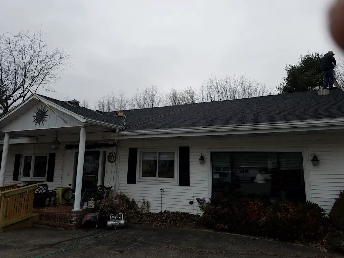 Shakers Roofing and Siding Picture 3