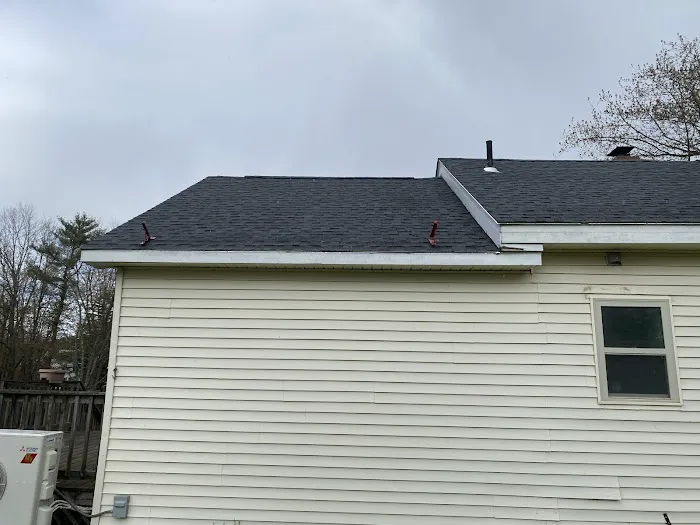 Shakers Roofing and Siding Picture 10